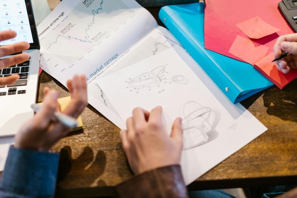 Trouver un emploi en crèche : guide pratique pour réussir